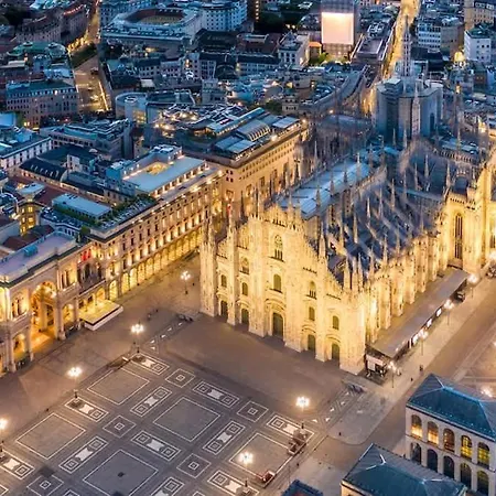 Oasis - Subway 50 Meters Just 5 Minutes From Duomo Milan